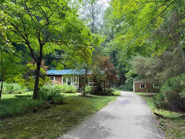 1859 S Orman Lane, Bloomfield, IN 47424