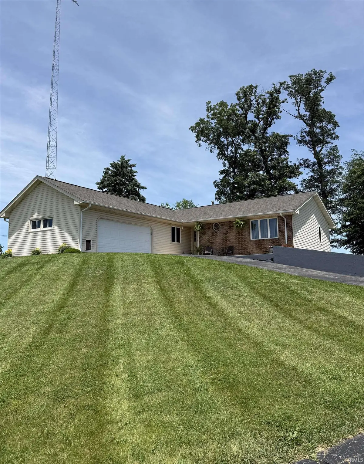 4352 S 300 E, Warsaw, IN 46580 - #1