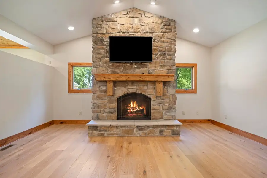 5645 N 450 East Road, Leesburg, IN 46538 - #3