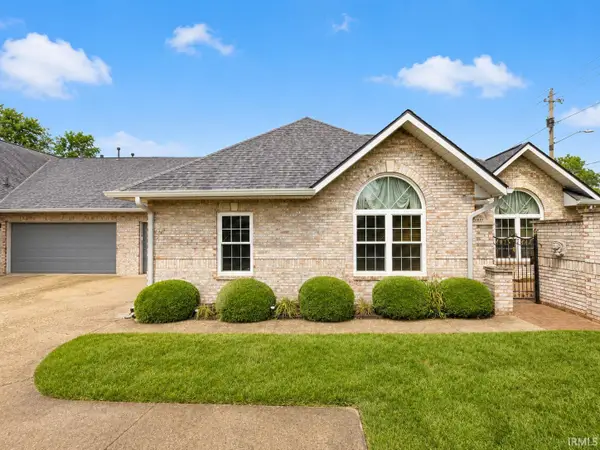 3077 W Applewood Court, Muncie, IN 47304