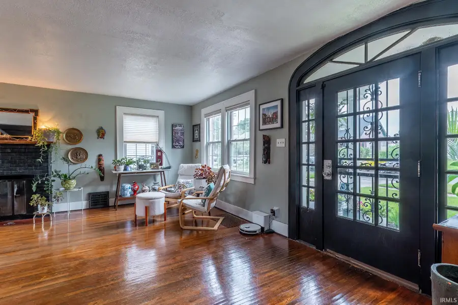209 S Cornell Circle, Fort Wayne, IN 46807 - #3