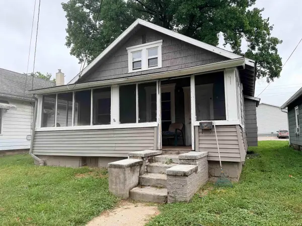 1602 W Adams Street, Muncie, IN 47303