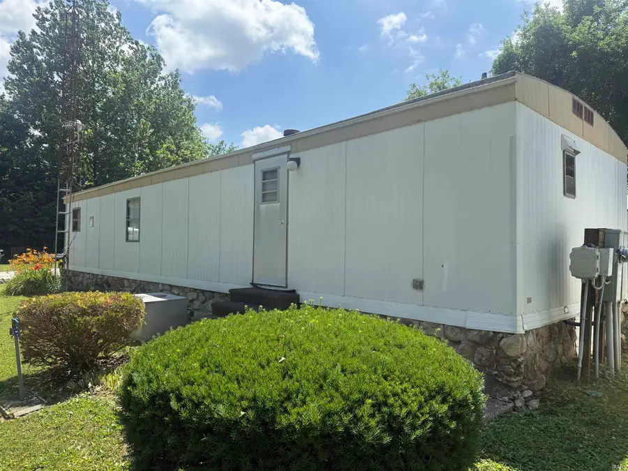 4363 N Private Rd, 1195 E, Loogootee, IN 47553 - #2