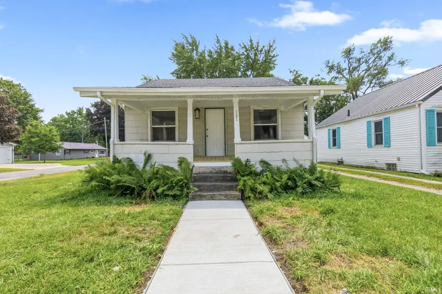 121 E Lusher Avenue, Elkhart, IN 46517 - #2