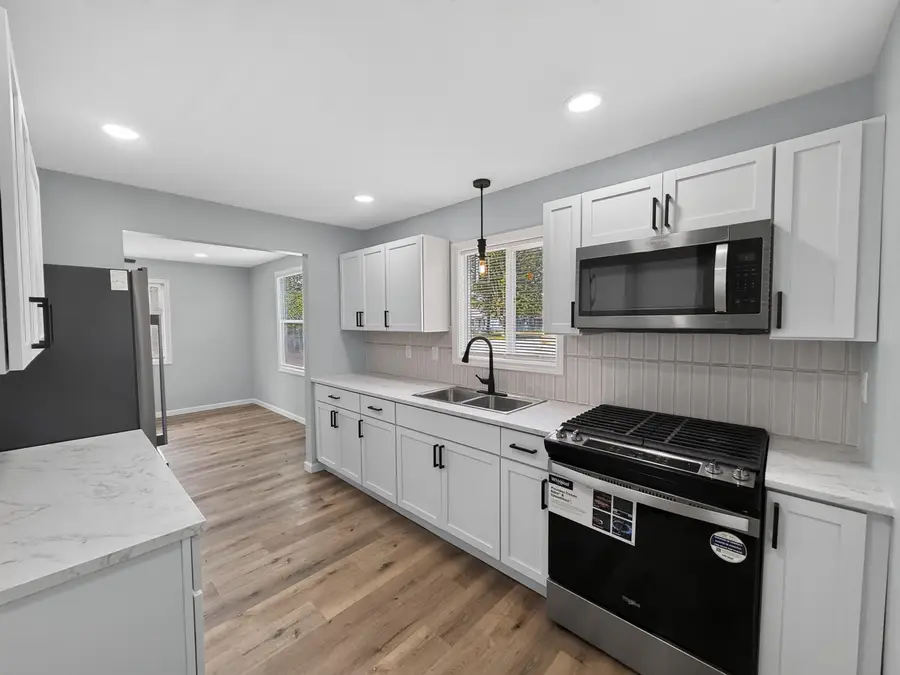 806 S Kenmore Street, South Bend, IN 46619 - #3