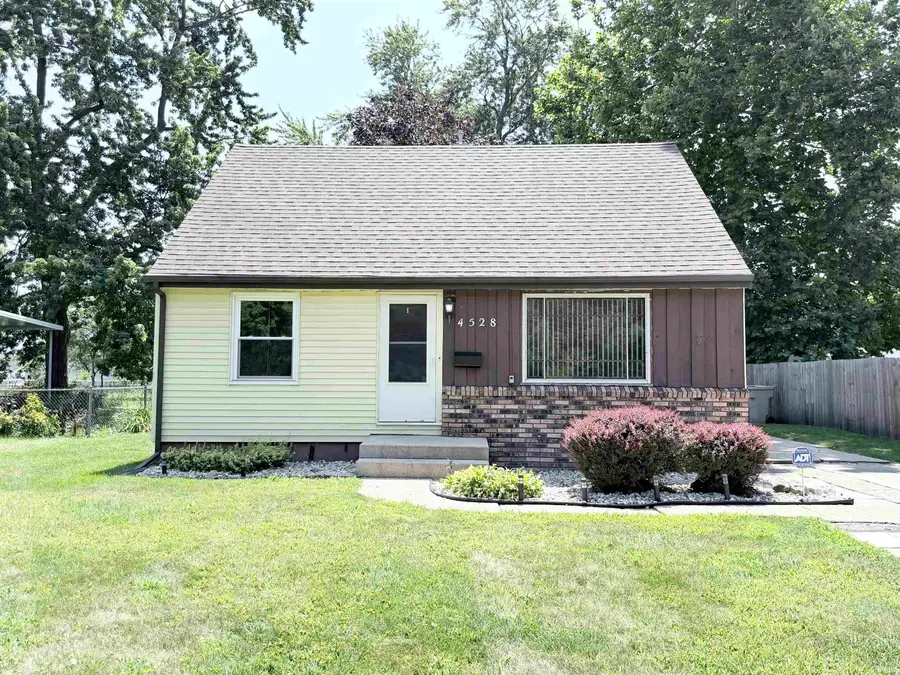 4528 W Linden Avenue, South Bend, IN 46619 - #2