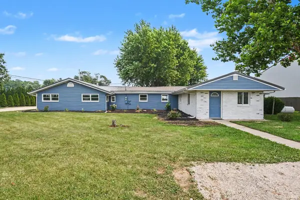 12788 N Bishop Road, Syracuse, IN 46567