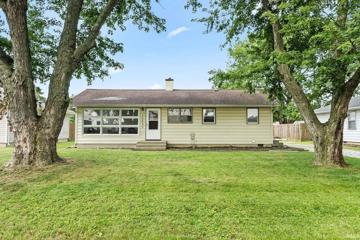 15435 Oak Street, Huntertown, IN 46748 - #1