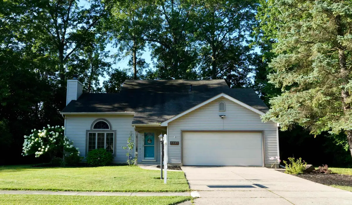 5323 Finch Lane, Fort Wayne, IN 46818 - #1