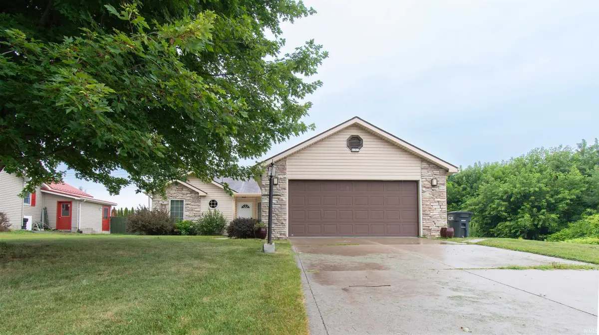 615 Seville Court, Ligonier, IN 46767 - #1