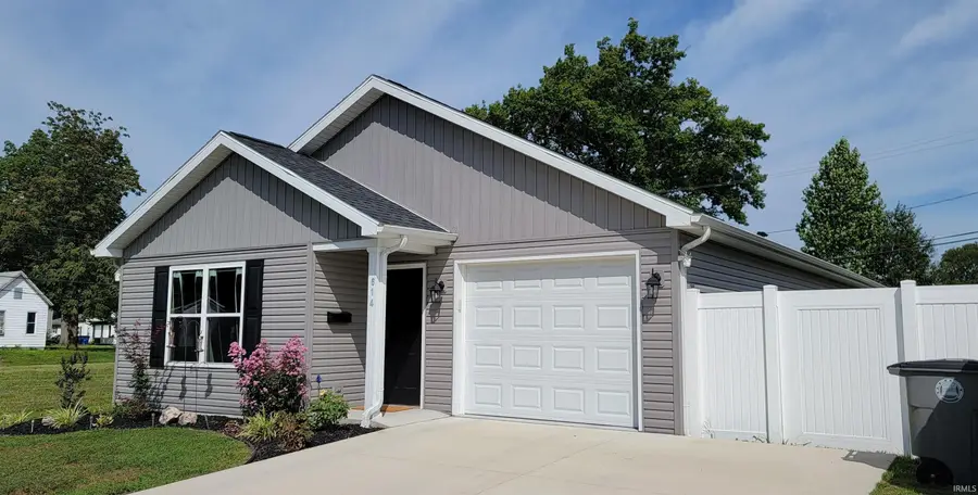 614 N 12th Street, Vincennes, IN 47591 - #3