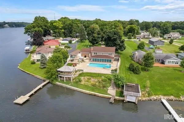 56411 Eastvue Drive, Osceola, IN 46561