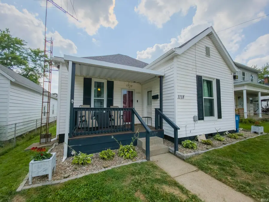 1118 N Mulberry Street, Mount Carmel, IL 62863 - #2