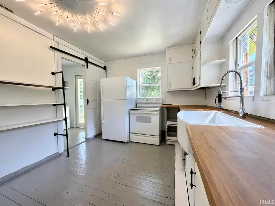 402 W College Avenue, Morocco, IN 47963 - #3