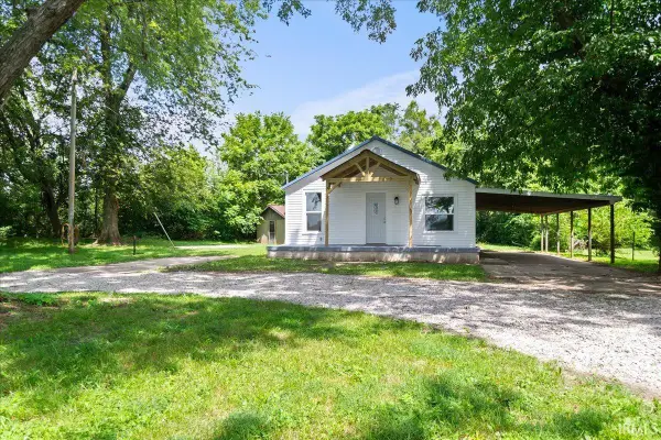 212 E 150 S, Princeton, IN 47670