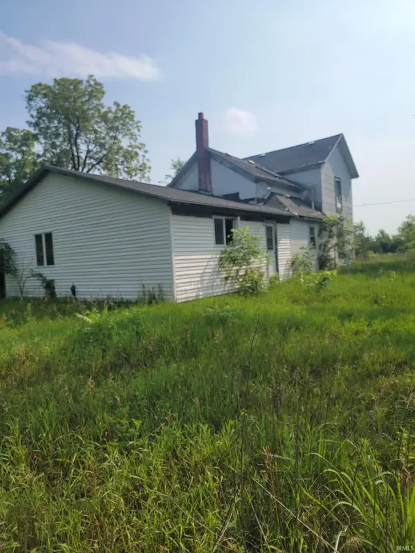 6871 S 1100 W, Francesville, IN 47946