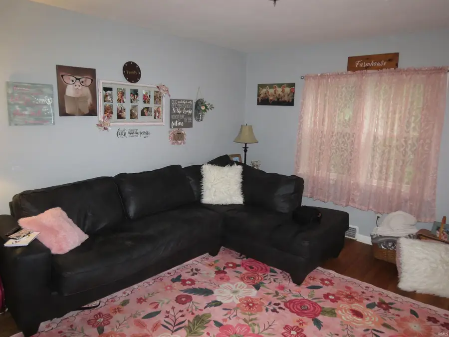 28 W Albert Street, Peru, IN 46970 - #2