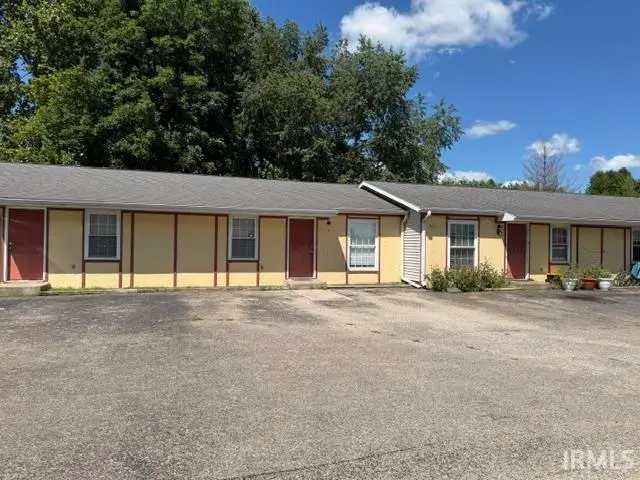 425 E Vine Street, Dale, IN 47523 - #1