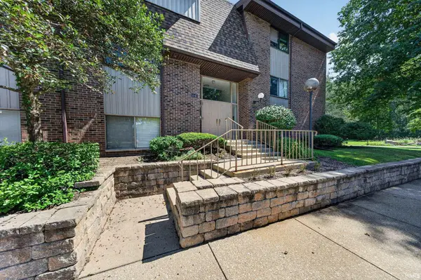 1447 Wildflower Way #204, South Bend, IN 46617