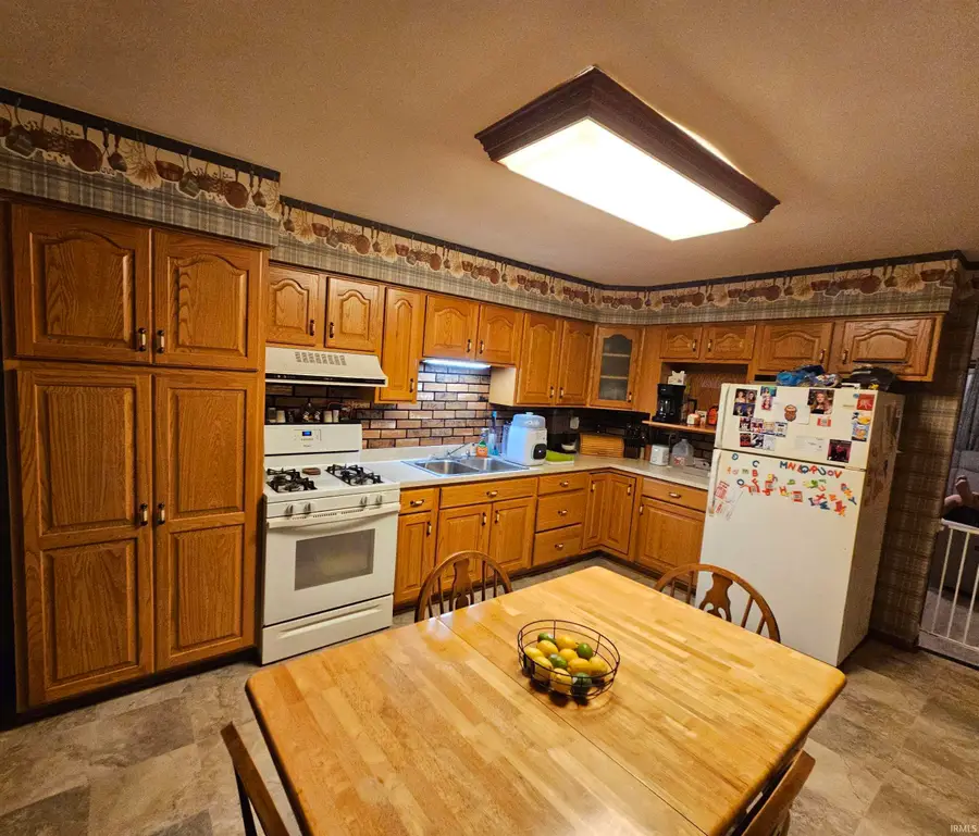 1261 Daniel Street, Wabash, IN 46992 - #2