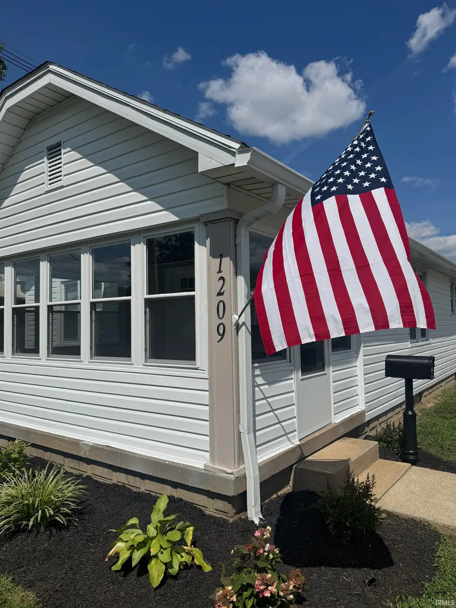 1209 N Boeke Road, Evansville, IN 47711 - #2