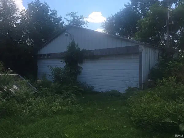 7813 E 800 S, LaFontaine, IN 46940