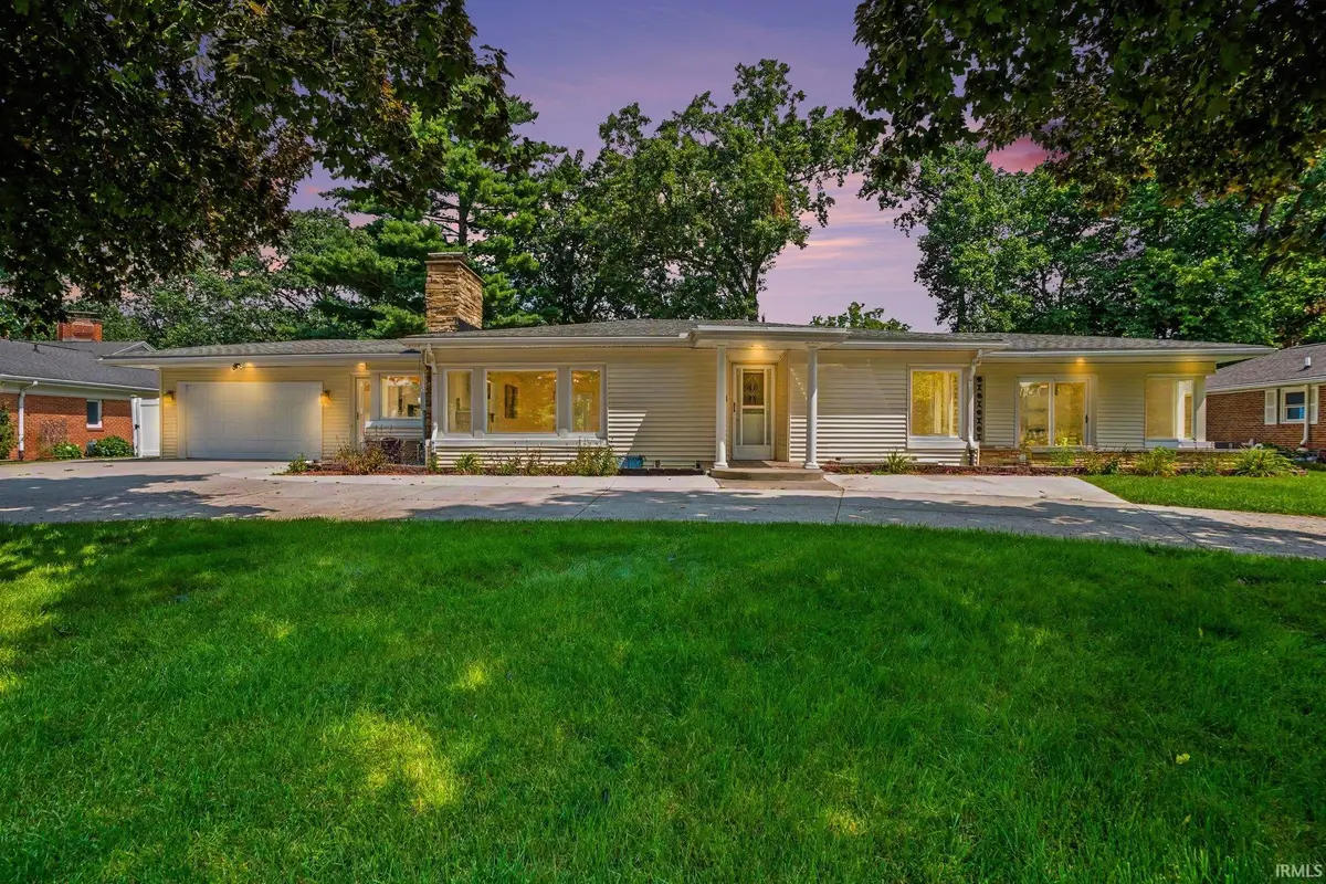 2030 Greenleaf Boulevard, Elkhart, IN 46514 - #1