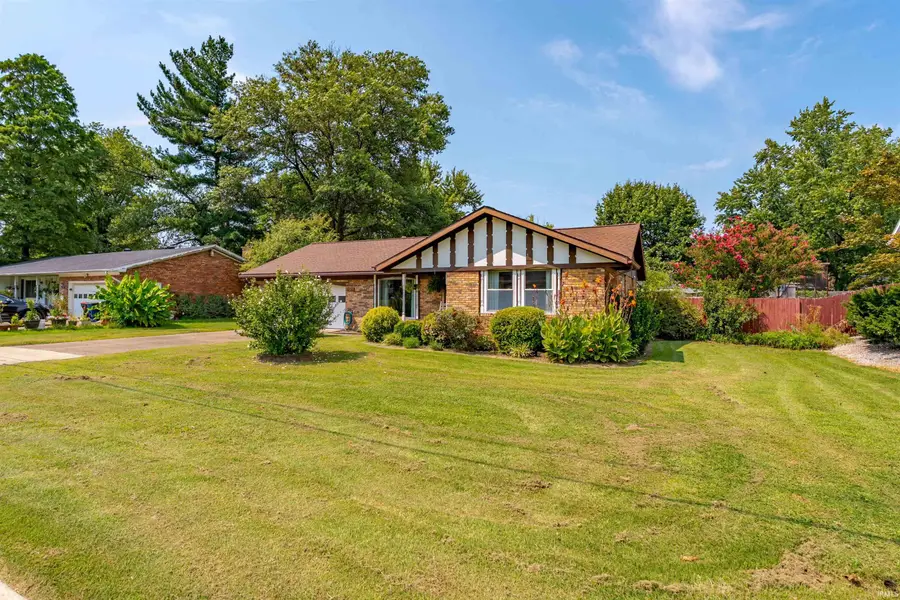 8388 Outer Lincoln Avenue, Newburgh, IN 47630 - #2