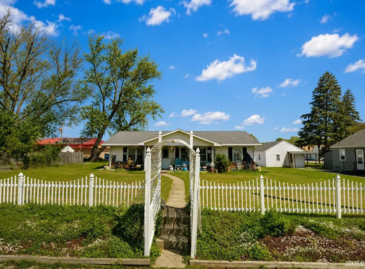 216 W South A Street, Gas City, IN 46933 - #1