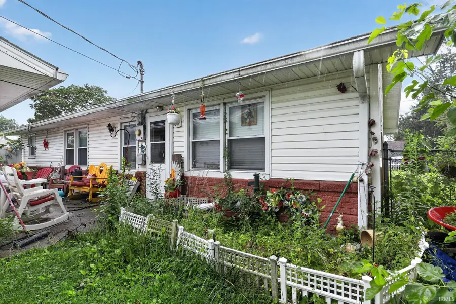 216 W South A Street, Gas City, IN 46933 - #3
