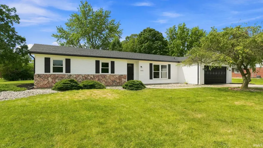 1475 W Westgate Avenue, Columbia City, IN 46725 - #2