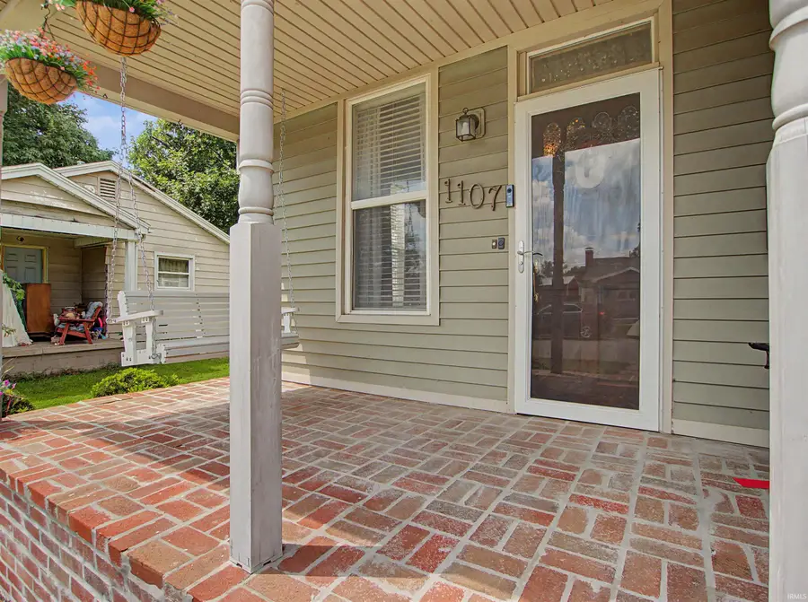 1107 E 5th Street, Mount Vernon, IN 47620 - #2