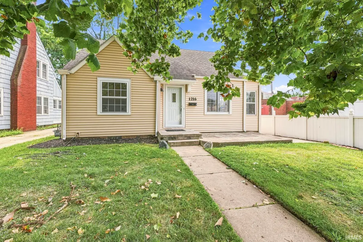 1216 Longfellow Avenue, South Bend, IN 46615 - #1