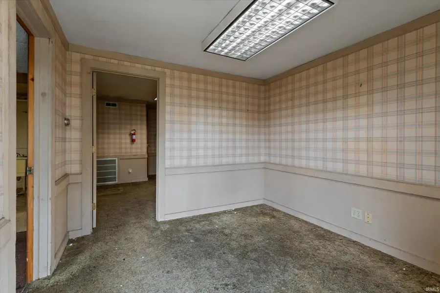 113 W Fairview Avenue, South Bend, IN 46614 - #3