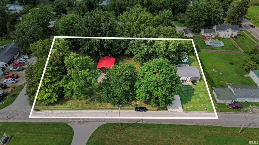 102 W Dutch Street, Wolcottville, IN 46795 - #2