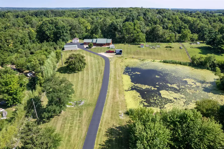 606 W Markle Road, Huntington, IN 46750 - #2