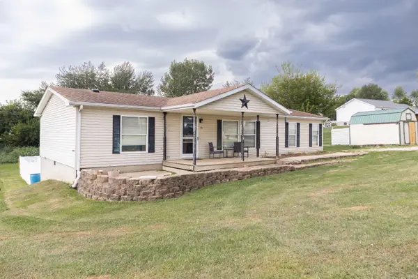 20 Fleetwood Addition Estates, Bedford, IN 47421