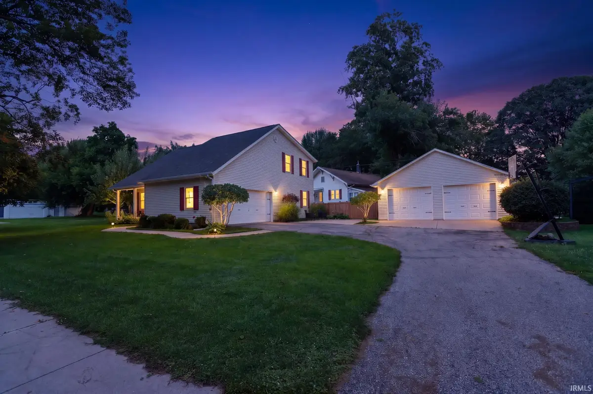 409 S Michigan Street, Argos, IN 46501 - #1
