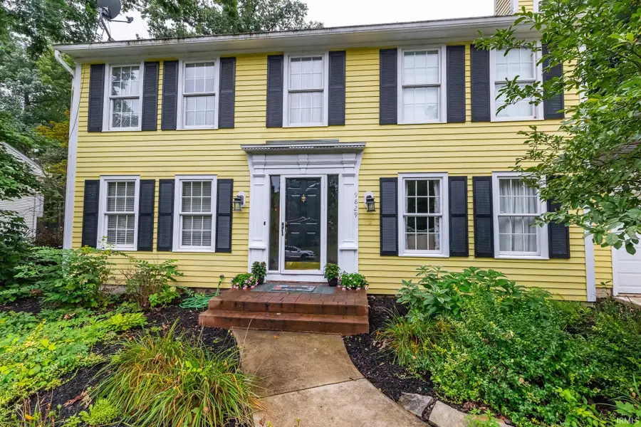 9829 Woodstream Drive, Fort Wayne, IN 46804 - #2