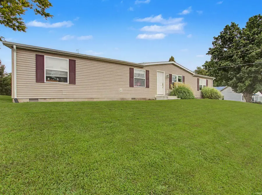 305 Queen Street, Loogootee, IN 47553 - #2