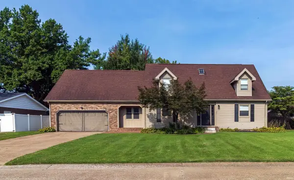 641 Woodbriar Court, Evansville, IN 47715