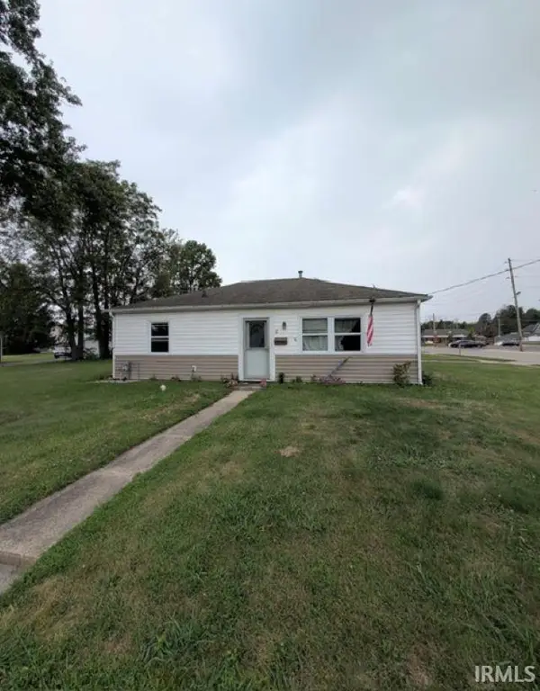 9 Allen Lane, Greenfield, IN 46140