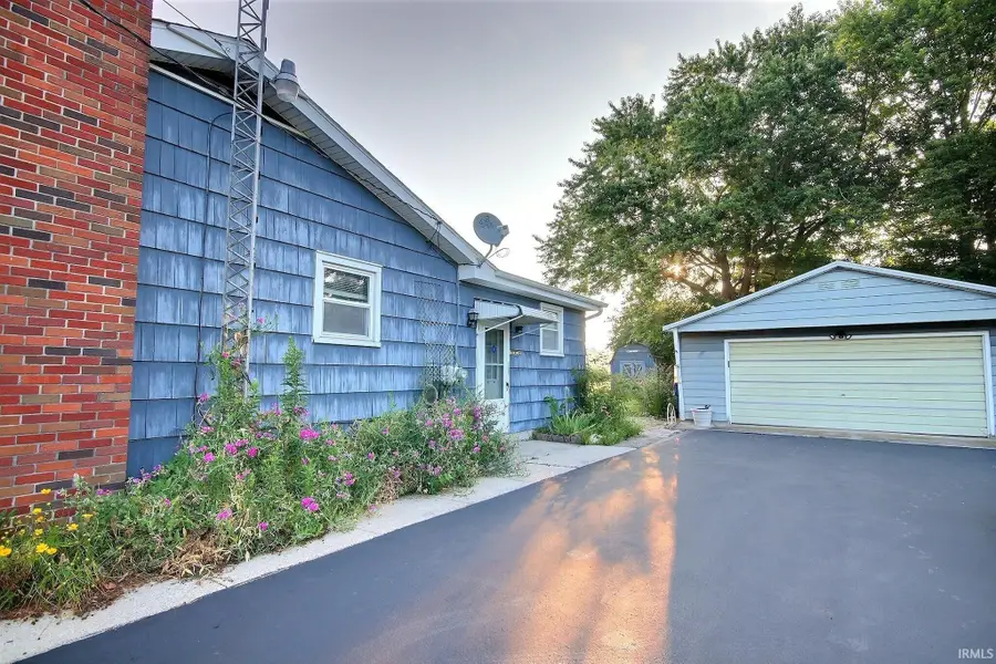 1075 Evergreen Avenue, Huntington, IN 46750 - #2