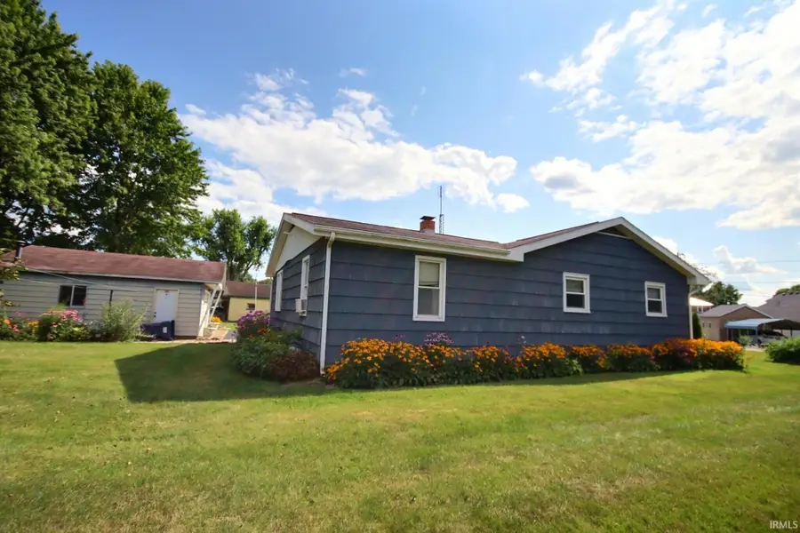 1075 Evergreen Avenue, Huntington, IN 46750 - #3