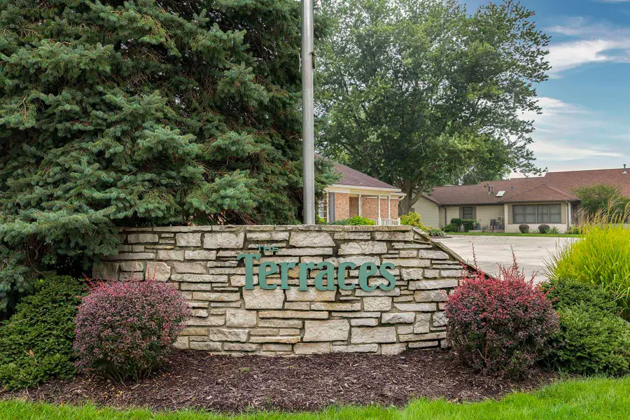 1415-4 Pembrooke Circle, Goshen, IN 46526 - #2