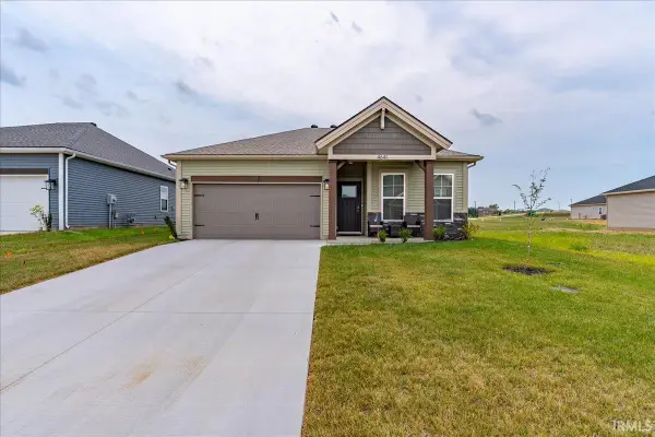 4641 Chelmsford Drive, Newburgh, IN 47630
