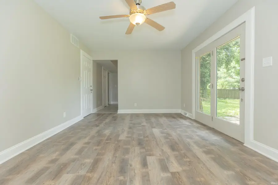 8222 N Birch Avenue, Newburgh, IN 47630 - #3