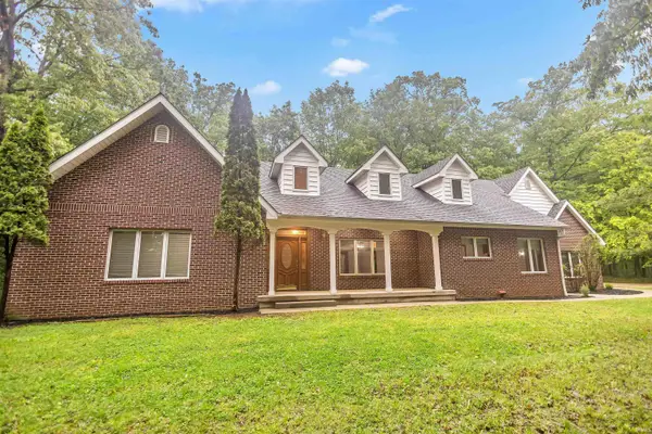 1280 Parkview Heights Road, Nashville, IN 47448