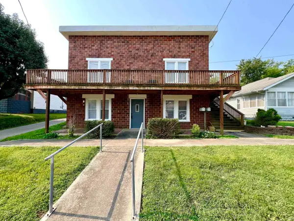 218 W Vine Street, Oakland City, IN 47660