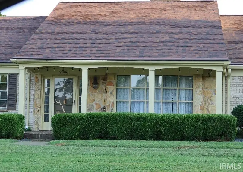 2000 Greenbrier Drive, Mount Vernon, IN 47620 - #2